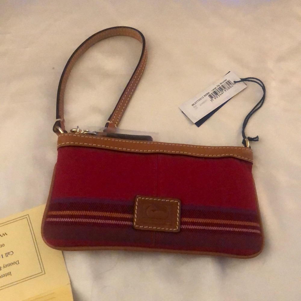 Dooney & Bourke Red Tartan & Brown Leather Trim ZA Wristlet NWT